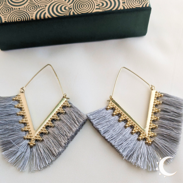 Mountain Mist Rhombus Tassel