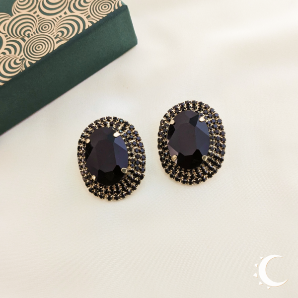 Oval Glamour Studs - Black